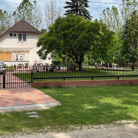 Gold Apartman Zamárdi Dış mekan fotoğraf